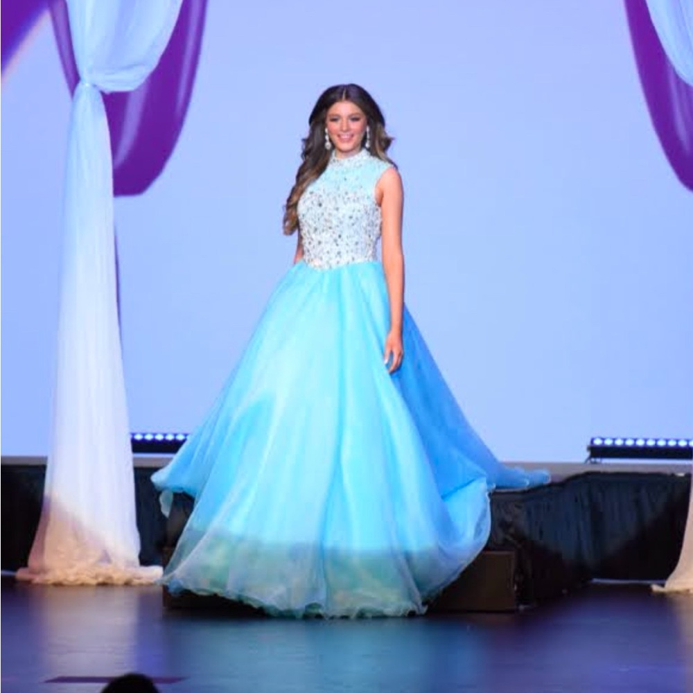 Ashely Lauren- Light blue with stones 
Size 6 taken down to a 4. Final Sale